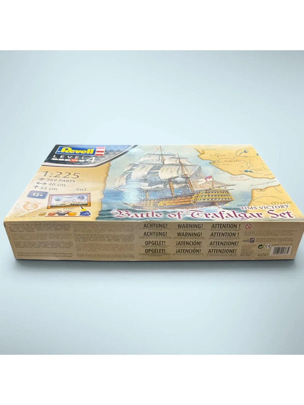 Revell 1:225 HMS Victory Battle of Trafalgar Gift Set Level 4